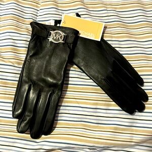 Michael Kors Tech Gloves